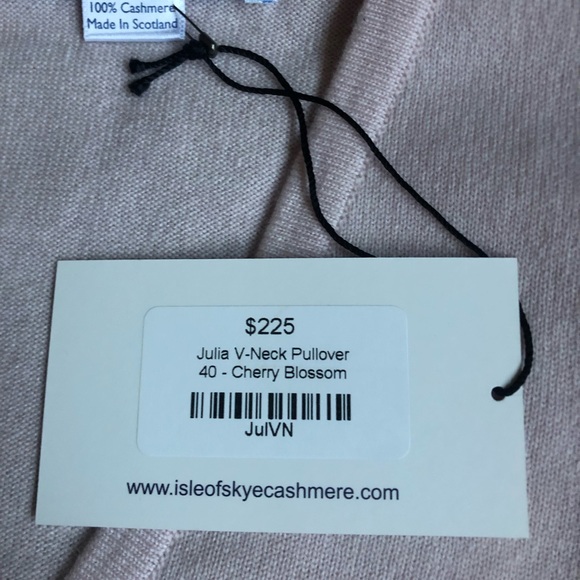 Isle of Skye long sleeve, v neck cashmere sweater - Picture 3 of 4